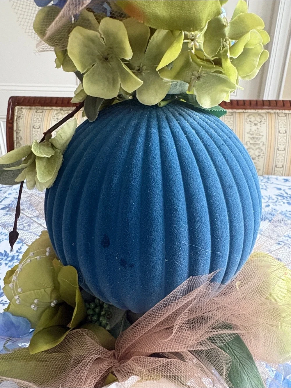 N/A elegant blue